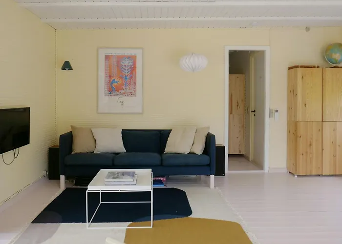 Hébergement de vacances Summer House With Outdoor Kitchen By North *