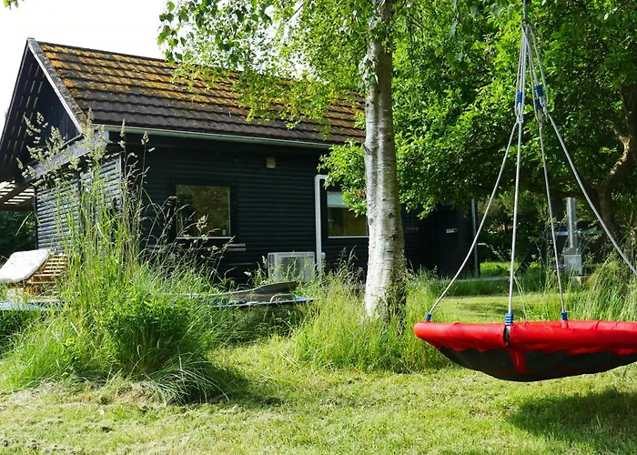 Hébergement de vacances Summer House With Outdoor Kitchen By North *